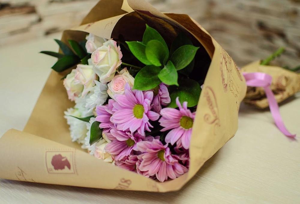 Букет цветов из: Розы и Хризантемы во Всеволодо-Вильве