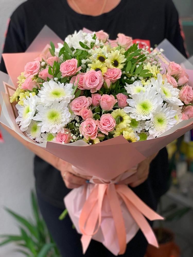 Букет цветов из: Розы и Хризантемы во Всеволодо-Вильве