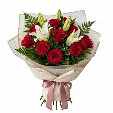 Букет цветов из:  Лилии и Розы во Всеволодо-Вильве