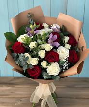Букет цветов из:  Розы и Альстромерии #REPLACE_PRED# Всеволодо-Вильве