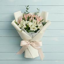 Букет цветов из:  Альстромерии #REPLACE_PRED# Всеволодо-Вильве