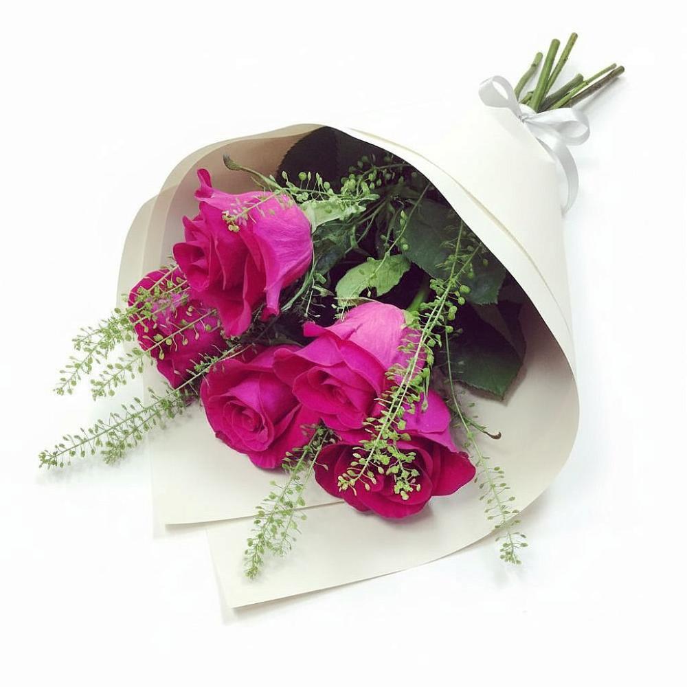 Букет цветов из: Розы во Всеволодо-Вильве