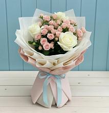 Букет цветов из:  Розы #REPLACE_PRED# Всеволодо-Вильве