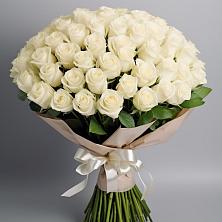 Букет 101 беля роза Белоснежка во Всеволодо-Вильве