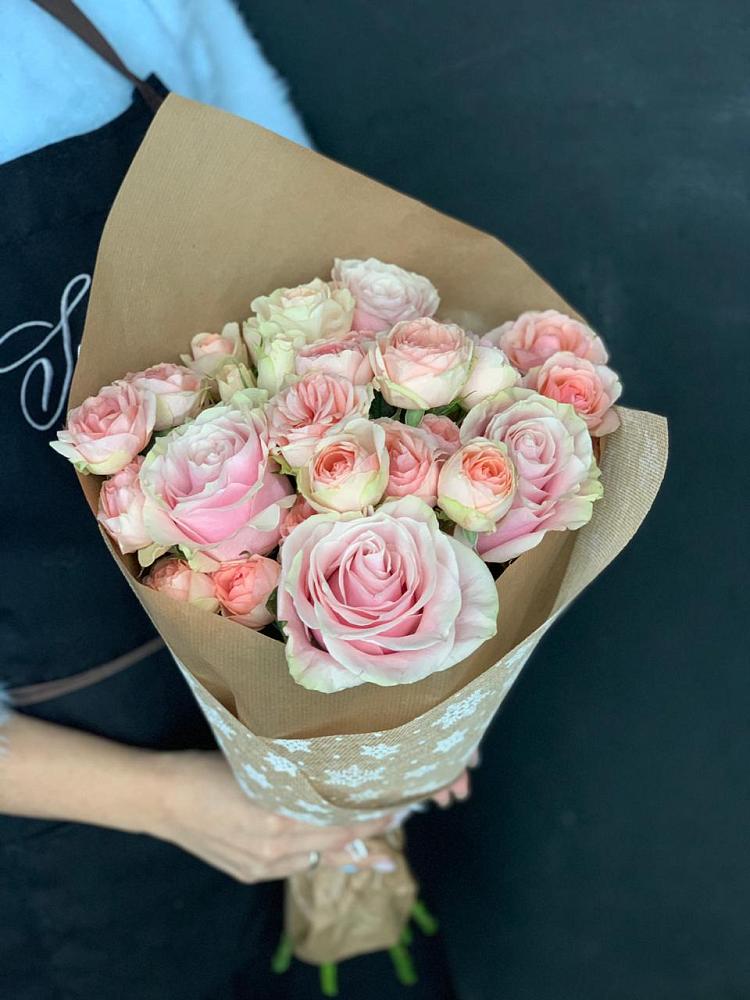 Букет цветов из: Хризантемы и Розы во Всеволодо-Вильве