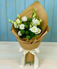 Букет цветов из:  Хризантемы и Лизиантусы #REPLACE_PRED# Всеволодо-Вильве