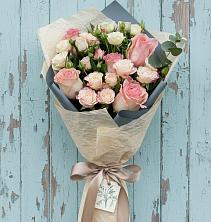 Букет цветов из:  Розы во Всеволодо-Вильве