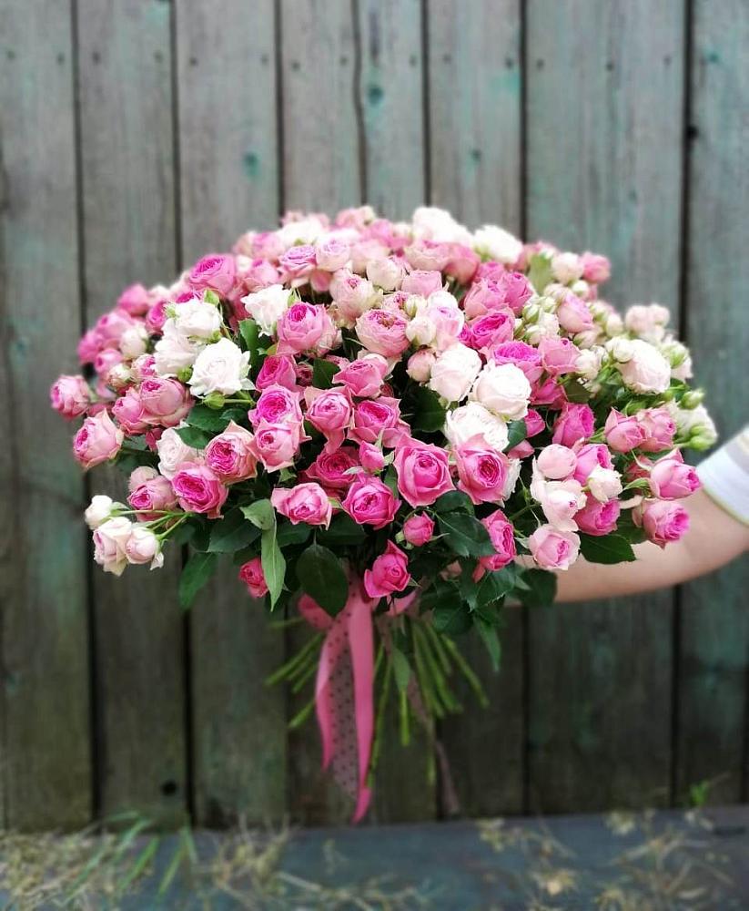 Букет Розовые кустовые розы Натали и Лав Лидия во Всеволодо-Вильве