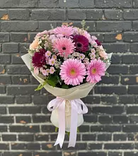 Букет цветов из:  Герберы и Хризантемы во Всеволодо-Вильве