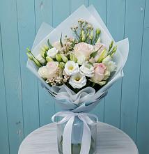 Букет цветов из:  Розы и Лизиантусы #REPLACE_PRED# Всеволодо-Вильве