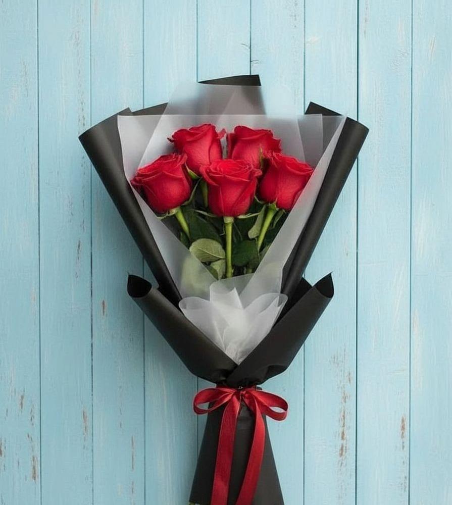 Букет цветов из: Розы во Всеволодо-Вильве