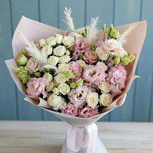 Букет цветов из:  Альстромерии и Розы во Всеволодо-Вильве