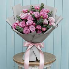 Букет цветов из:  Розы во Всеволодо-Вильве